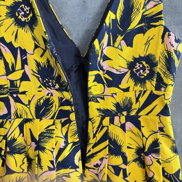 J CREW Women Fit Flare V Neck Pique Dress Sz 00 Yellow Floral Sleeveless 51-8 - Picture 5 of 11